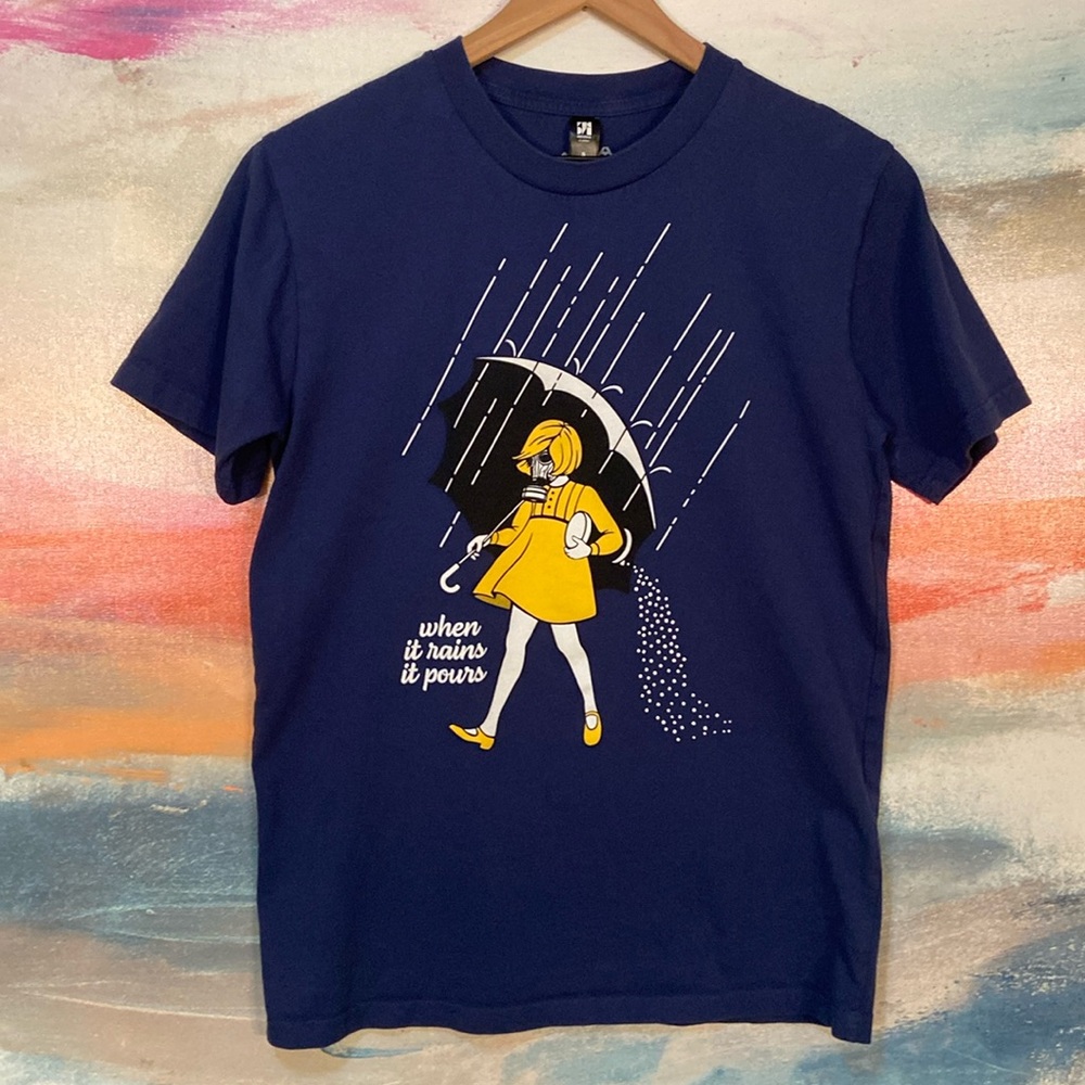 🔥NWOT🔥Abstract 100% Cotton When It Rains It Pours T-shirt.
